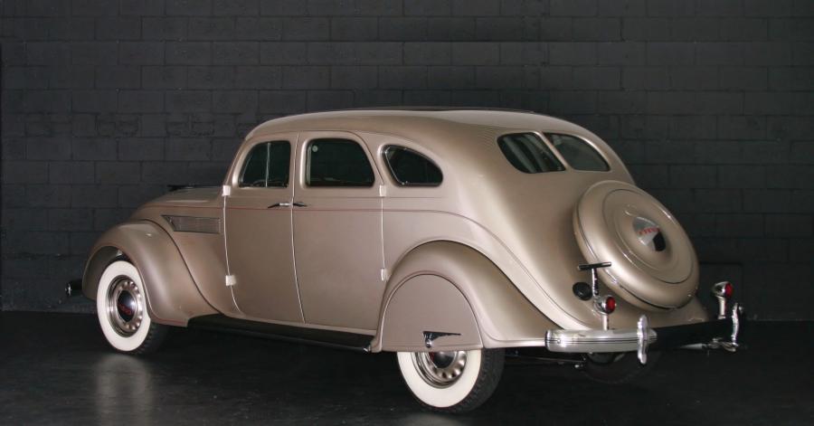  Chrysler Airflow Eight C1 Sedan 1935 года  (фото 4 из 5)